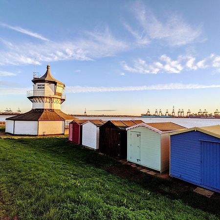 Arts House Centre Of Harwich Harbour Vila Exterior foto